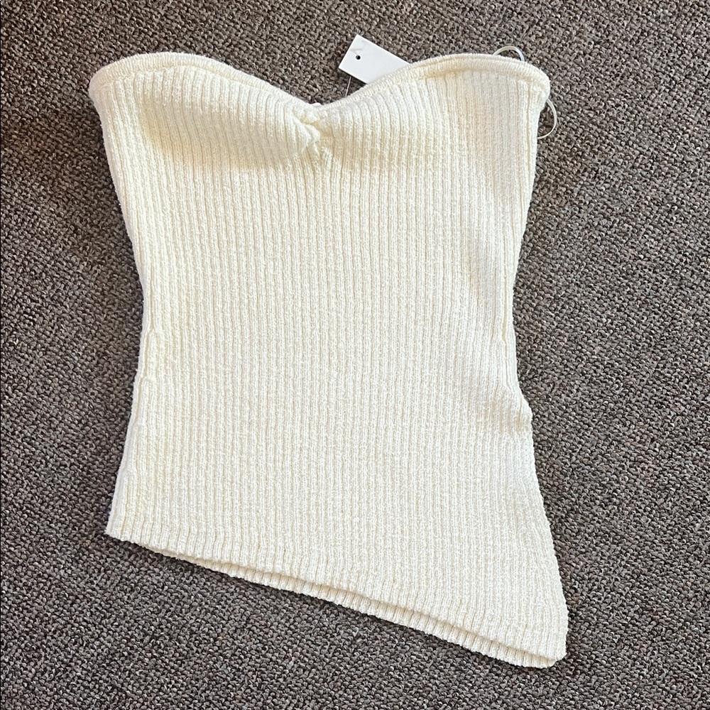 Chic Knit Strapless Asymmetrical Cream Ribbed Top